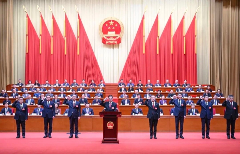 省十四届人大五次会议胜利闭幕 许昆林当选省人大常委会主任